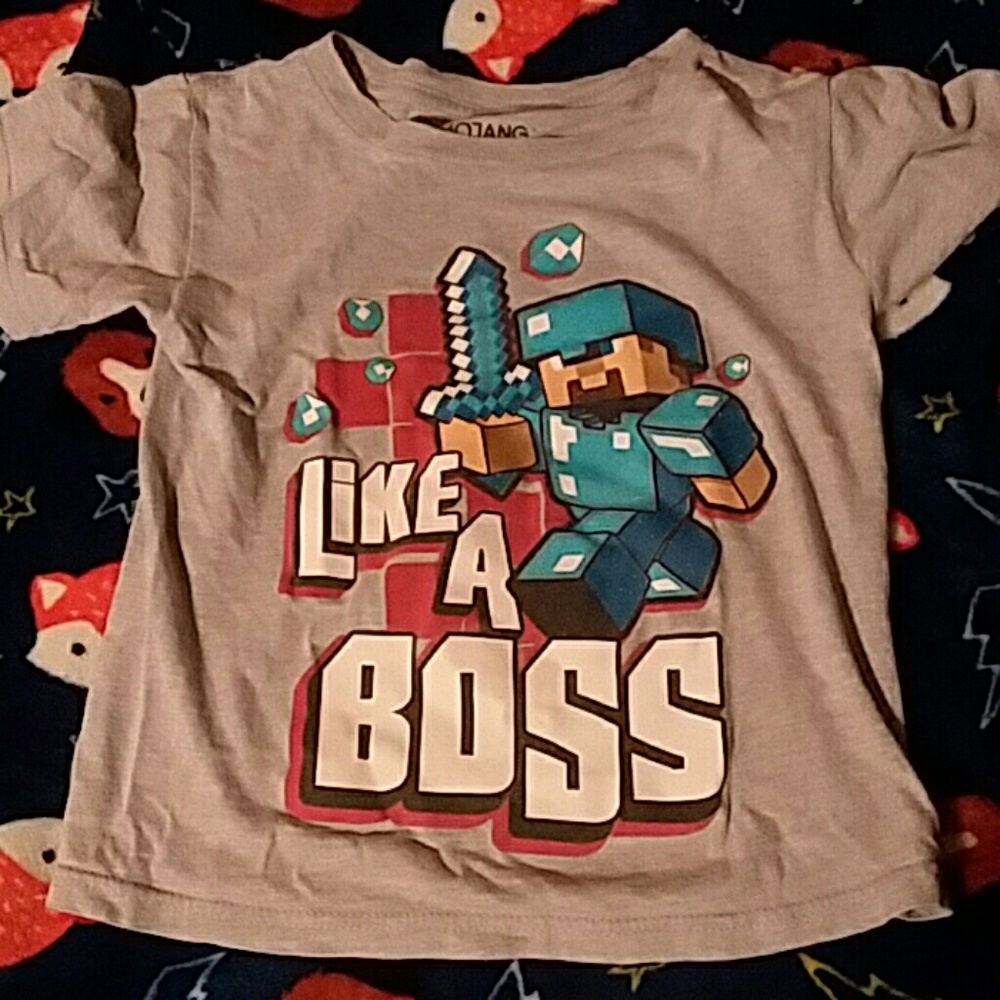 Boys size XS Minecraft t-shirt